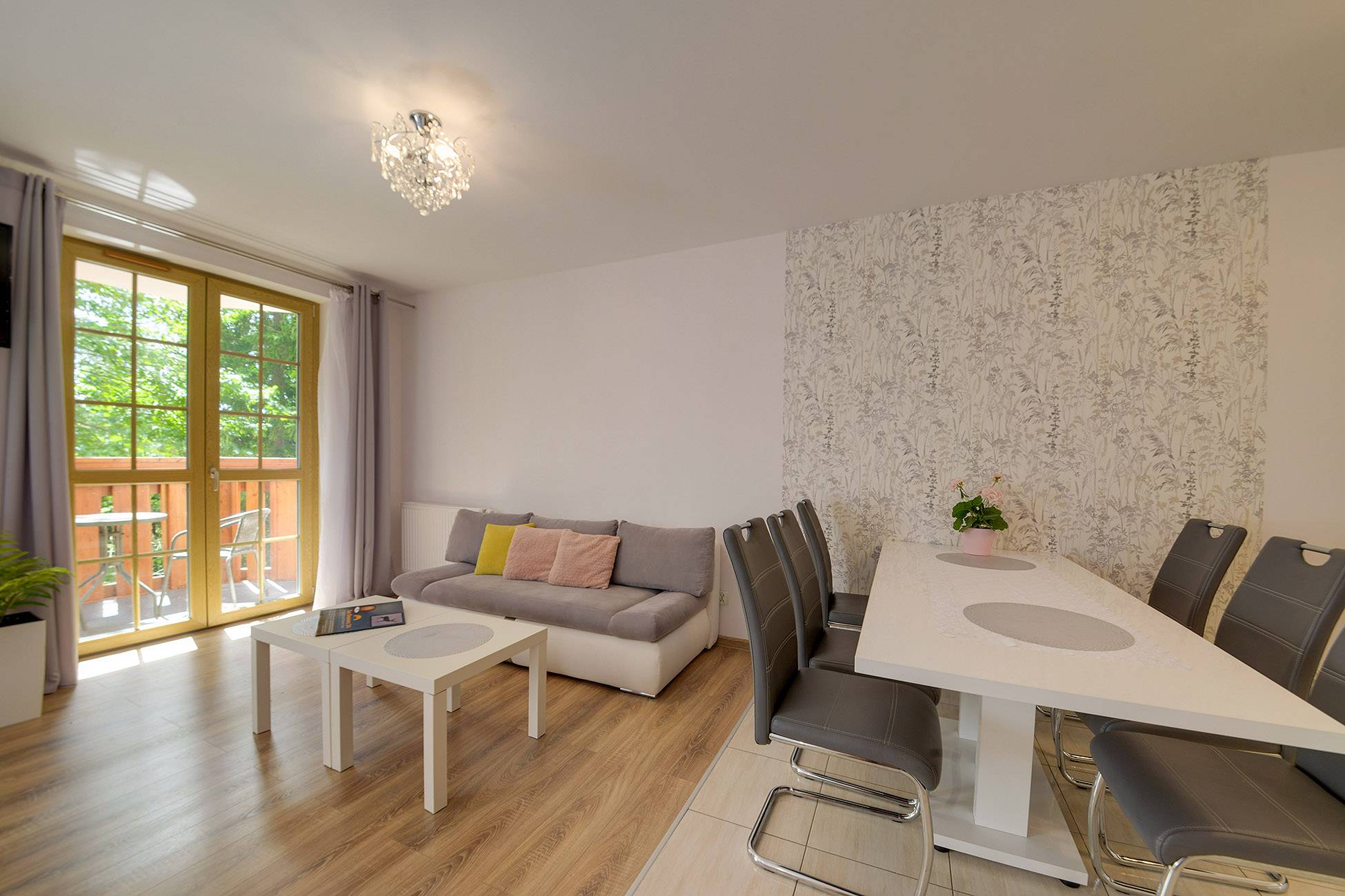 Contemporary Apartment - Szklarska Poręba 6