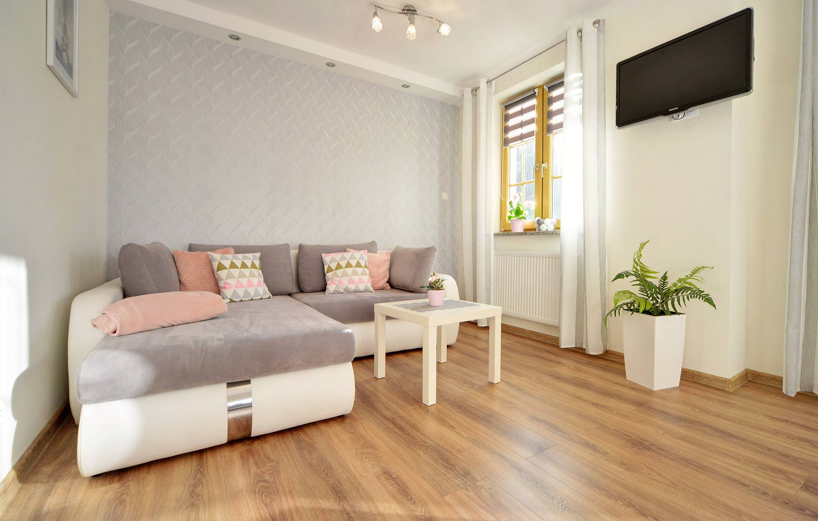 Contemporary Apartment - Szklarska Poręba 2